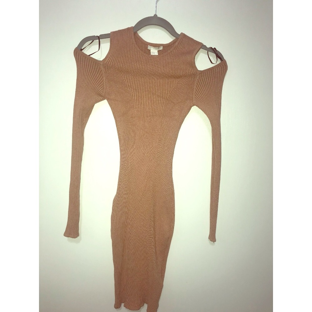 Dress , very comfy and stretch. H&M Dress
